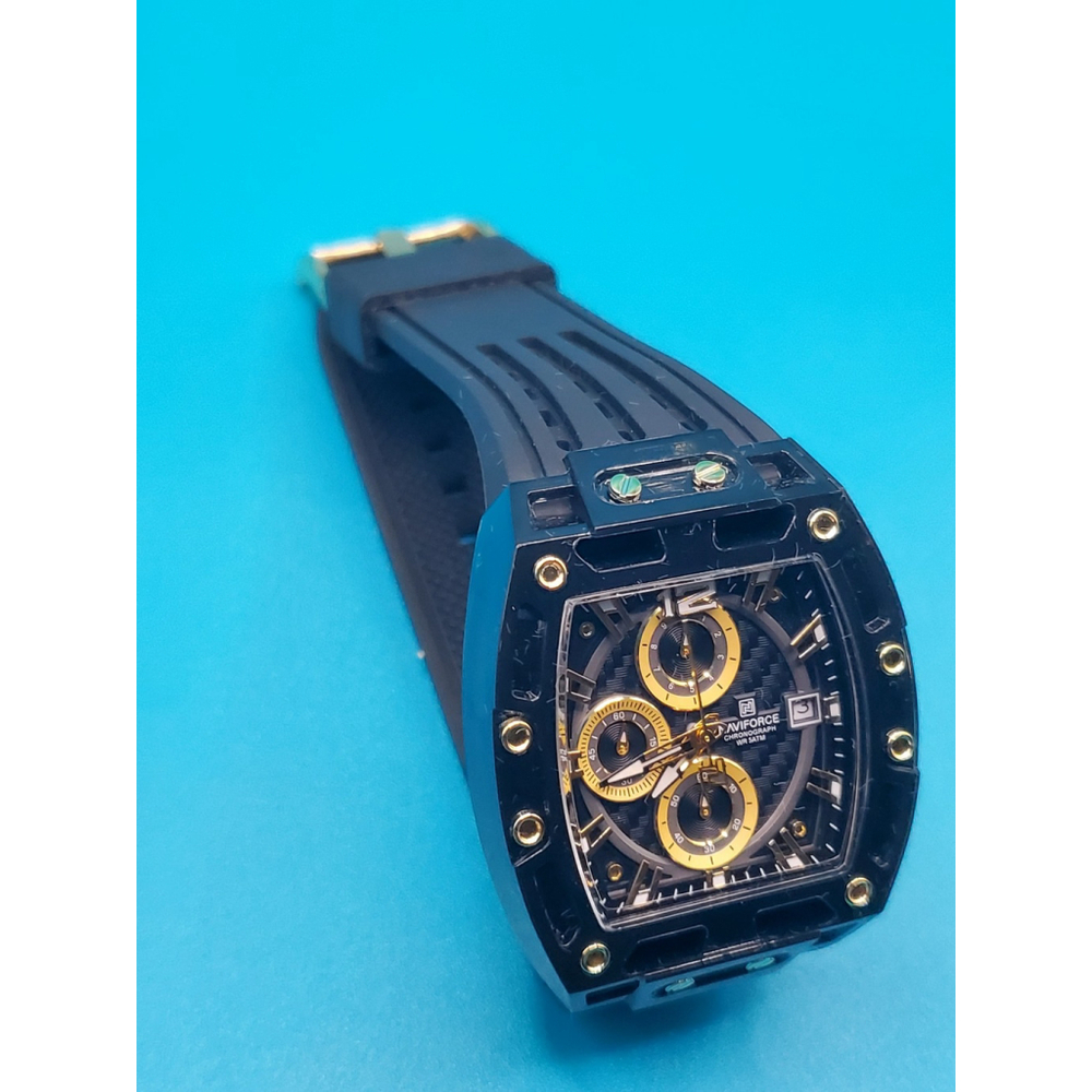 Mens Watch - Picture 10 of 12